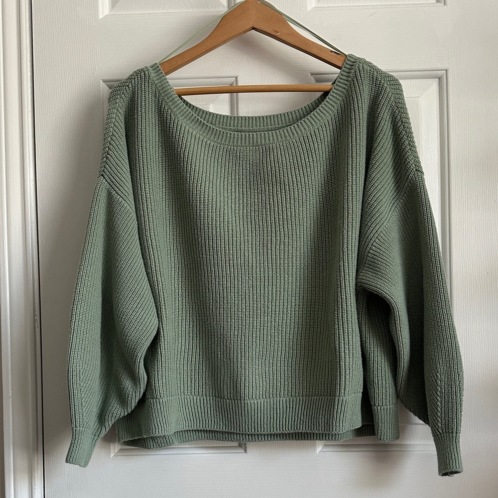Hollister Sage Green Women's Crew Neck Sweater